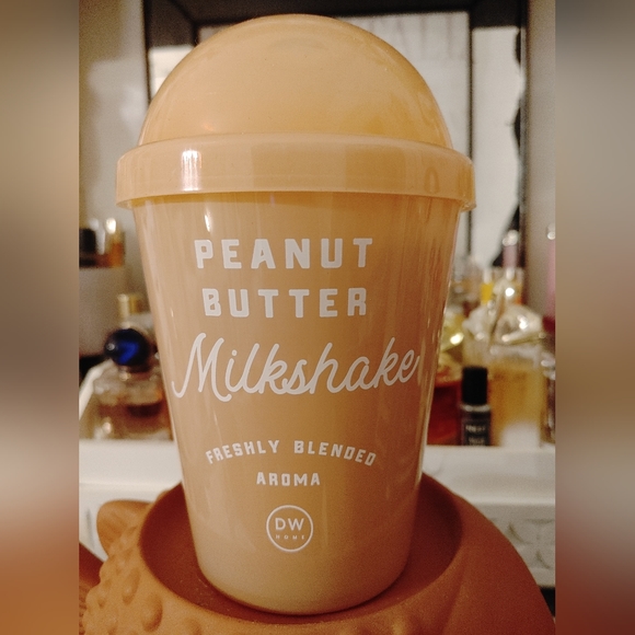 DW HOME SINGLE WICK CANDLE / PEANUT BUTTER MILKSHAKE/ NEW UNUSED - Picture 4 of 4